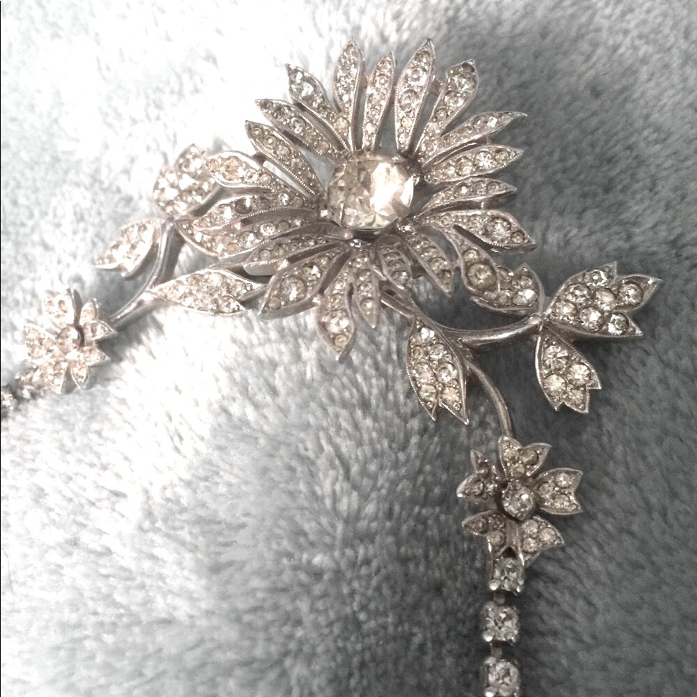 Vintage silver rhinestone necklace - Picture 4 of 8